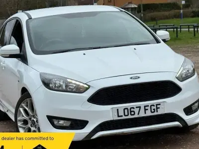 Used Ford Focus ST-Line 140 HP (102 kW) 2018 White Hatchback