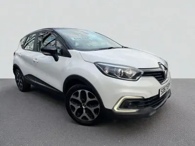 Used Renault Captur Dynamique 90 HP (66 kW) 2017 White/black SUV
