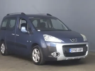 Used Peugeot TePee Outdoor 112 HP (82 kW) 2010 Estate