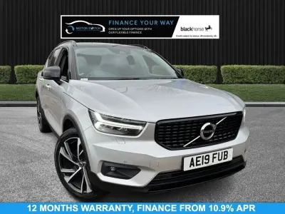 Begagnad Volvo XC40 R-Design Pro 190 HK (139 kW) 2019 Silver SUV