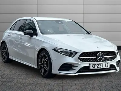 Używany Mercedes A200 Executive 163 KM (119 kW) 2023 Biały Hatchback