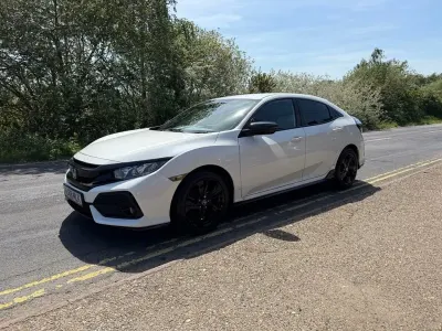 Used Honda Civic Sport 126 HP (92 kW) 2019 White Hatchback