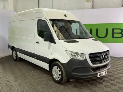 Używany Mercedes Sprinter Premium 2024 Biały Van