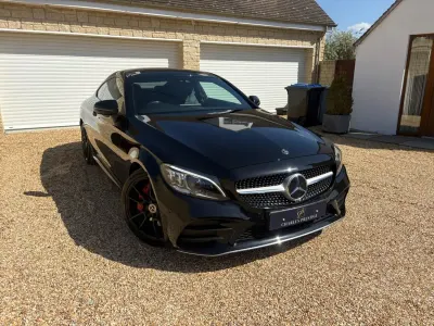 Second-hand Mercedes C300 AMG Line Premium 245 CP (180 kW) 2020 Negru Coupe