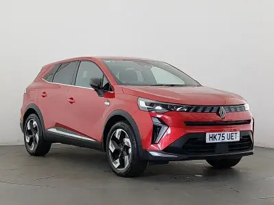 Begagnad Renault Symbioz Techno 140 HK (102 kW) 2025 Röd SUV