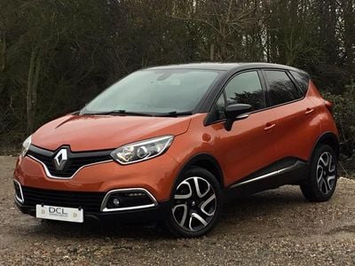 Used Renault Captur Dynamique 90 HP (66 kW) 2015 Orange SUV