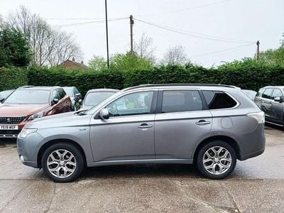 Used Mitsubishi Outlander P-HEV 2015
