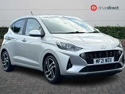 Usado Hyundai i10 Premium 67 HP (49 kW) 2021 Prateado Citadino
