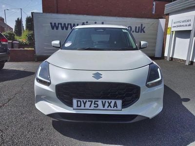 Used Suzuki Swift 82 HP (60 kW) 2025 White Hatchback