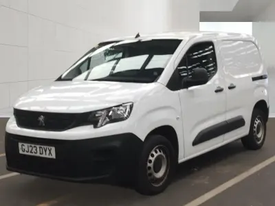 Used Peugeot Partner Premium 100 HP (73 kW) 2023 White MPV