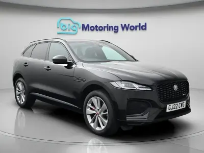 Used Jaguar F-Pace R-Dynamic 250 HP (183 kW) 2022 Black SUV