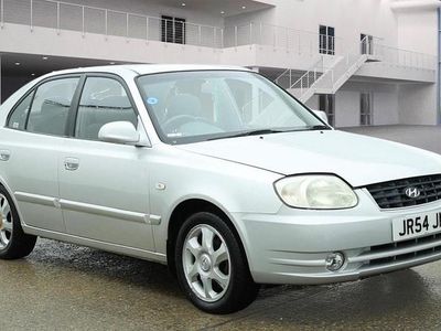 Used Hyundai Accent 2005 Silver Hatchback