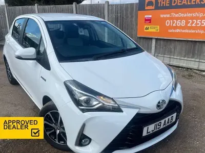 Used Toyota Yaris 101 HP (74 kW) 2021 White Hatchback