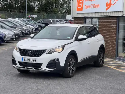 Used Peugeot 3008 Allure 130 HP (95 kW) 2019 White SUV