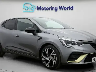 Used Renault Clio Engineered 145 HP (106 kW) 2023 Grey Hatchback