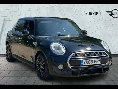 Used Mini Cooper S Hatch 192 HP (141 kW) 2016 Black Hatchback