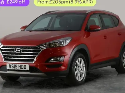 Used Hyundai Tucson SE 177 HP (130 kW) 2019 Red SUV