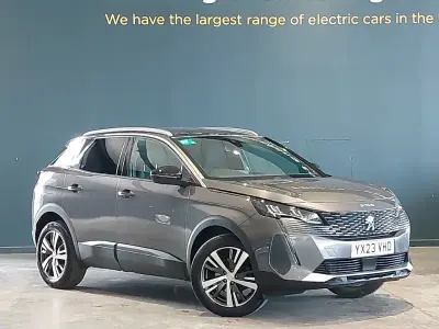 Gebraucht Peugeot 3008 Active+ 131 PS (96 kW) 2023 Grau SUV