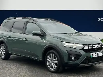Używany Dacia Jogger Expression 110 KM (80 kW) 2023 Zielony Minivan