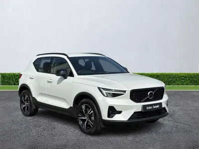 Used Volvo XC40 Plus 163 HP (119 kW) 2024 White SUV
