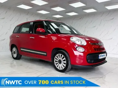 Used Fiat 500L Pop Star 85 HP (62 kW) 2015 Red MPV