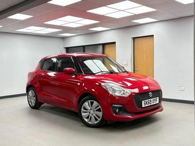 Begagnad Suzuki Swift SZ-T 111 HK (81 kW) 2019 Röd Halvkombi