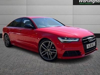 Begagnad Audi A6 Black Edition 190 HK (139 kW) 2018 Röd Sedan