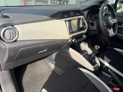 Usado Nissan Micra Acenta Limited Edition 90 HP (66 kW) 2019 Preto Citadino
