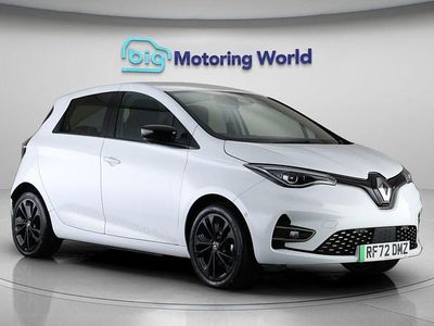Used Renault Zoe Iconic 100 kW (136 HP) 2022 White Hatchback