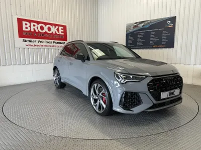 Begagnad Audi RS Q3 400 HK (294 kW) 2021 Grå SUV