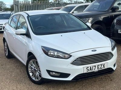 Używany Ford Focus Zetec 120 KM (88 kW) 2017 Biały Hatchback