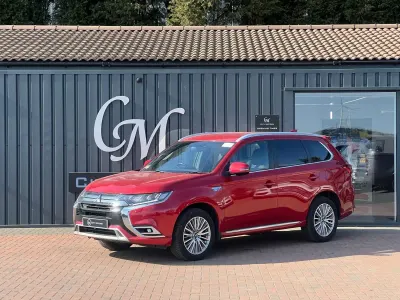 Usado Mitsubishi Outlander P-HEV 2019 Vermelho SUV