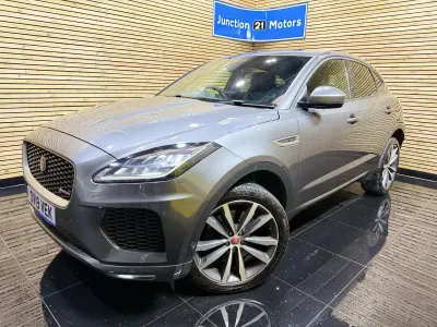 Begagnad Jaguar E-Pace R-Dynamic 249 HK (183 kW) 2019 Grå SUV