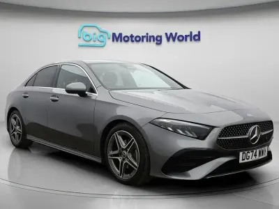 Usado Mercedes A150 Executive 2024 Cinzento Sedan