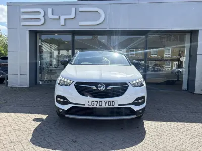 Second-hand Vauxhall Grandland X SRi 128 CP (94 kW) 2020 Alb SUV