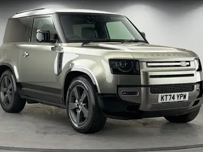 Usado Land Rover Defender HSE Dynamic 350 HP (257 kW) 2024 Verde SUV