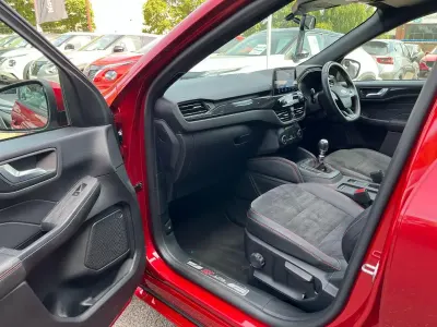 Used Ford Kuga ST-Line X 148 HP (108 kW) 2022 Red SUV