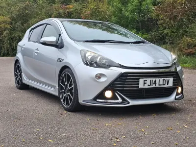 Used Toyota Corolla Edition 103 HP (75 kW) 2014 Silver Hatchback