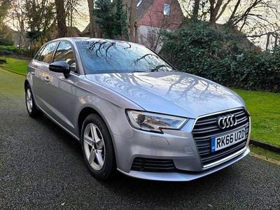 Used Audi A3 Design 115 HP (84 kW) 2016 Silver Hatchback