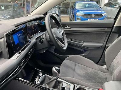 Second-hand VW Golf VIII Edition 130 CP (95 kW) 2023 Negru Hatchback