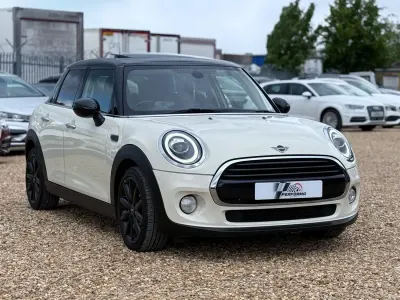 Używany Mini Cooper D Hatch 2018 Biały Hatchback