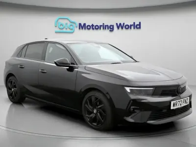 Second-hand Vauxhall Astra GS Line 129 CP (94 kW) 2022 Negru Hatchback