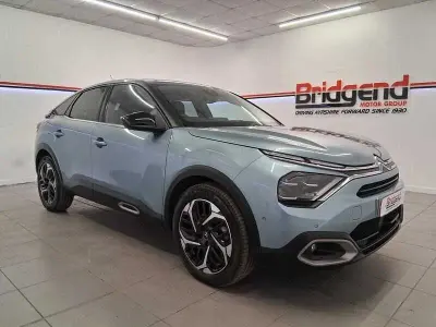 Used Citroën C4 Shine 2022 Blue Hatchback