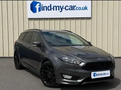 Used Ford Focus ST-Line 120 HP (88 kW) 2017 Grey Estate