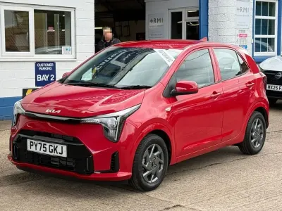 Usado Kia Picanto 2025 Rojo Utilitario
