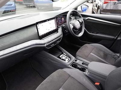 Used Skoda Octavia SE L 150 HP (110 kW) 2025 Moon white metallic Estate