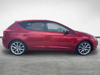 Begagnad Seat Leon FR 148 HK (108 kW) 2017 Röd Halvkombi