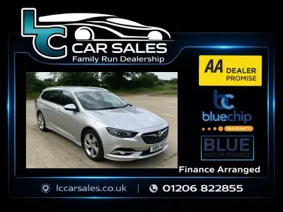 Used Vauxhall Insignia SRi 170 HP (125 kW) 2019 Silver Estate