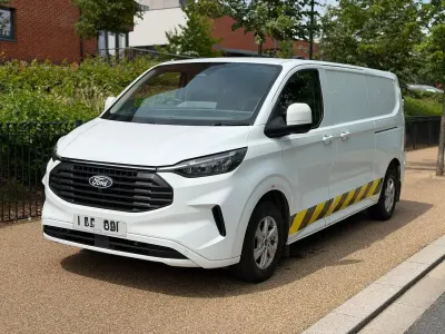 Used Ford Transit Custom Limited 136 HP (100 kW) 2024 White Van