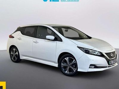 Begagnad Nissan Leaf N-Connecta 110 kW (150 HK) 2020 Vit Halvkombi
